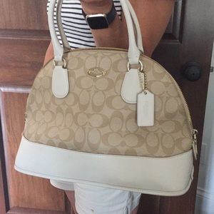 WHITE SUMMER COACH BAG